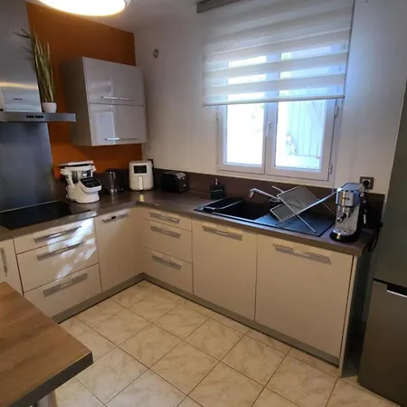 Maison Avec Jardin A